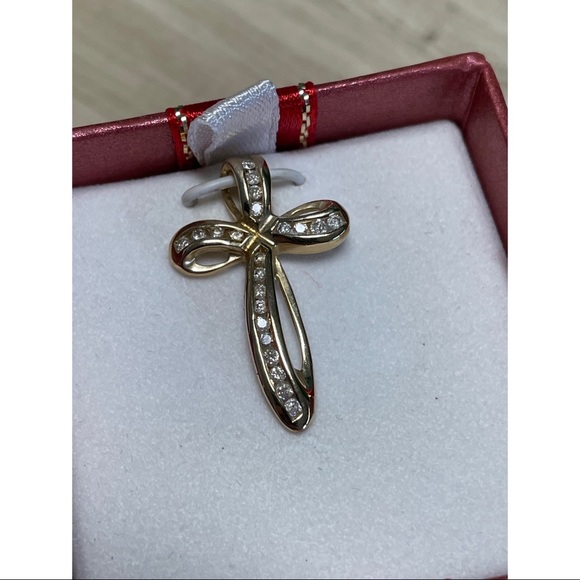 Cross Pendant 14K Gold W/ Diamonds - Picture 2 of 4